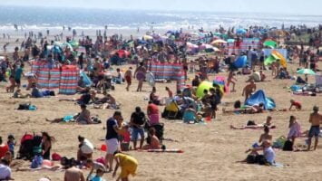 Crowds of people flock to Mablethorpe Beach